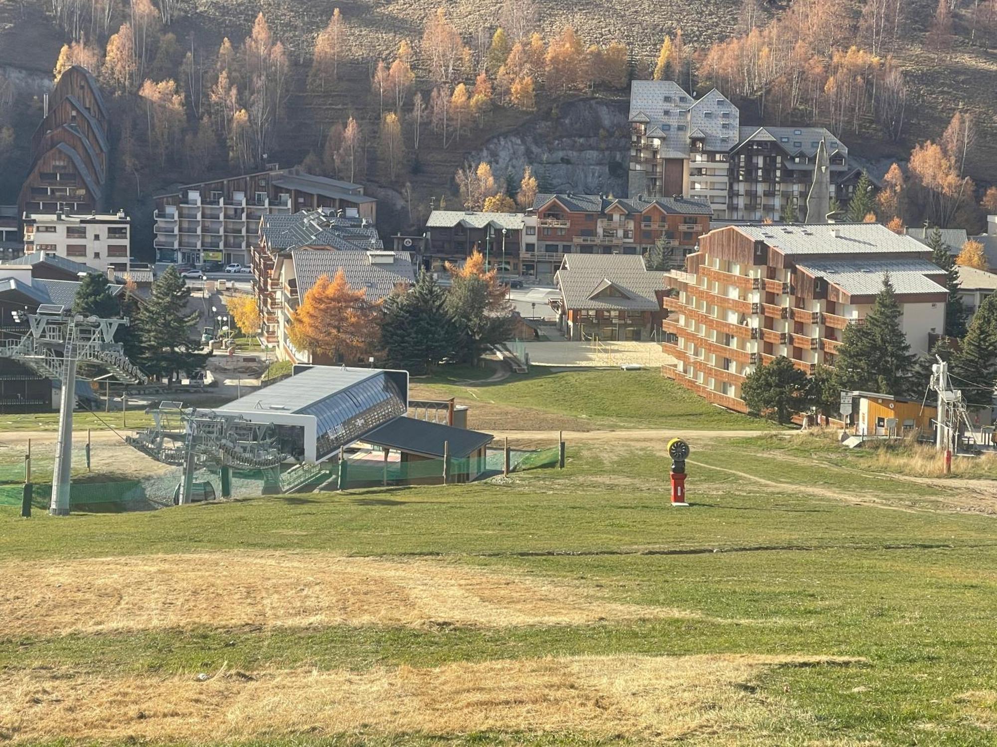 Appartement 4 Personnes Aux Pieds Des Pistes Wifi Netflix Les Deux Alpes Luaran gambar